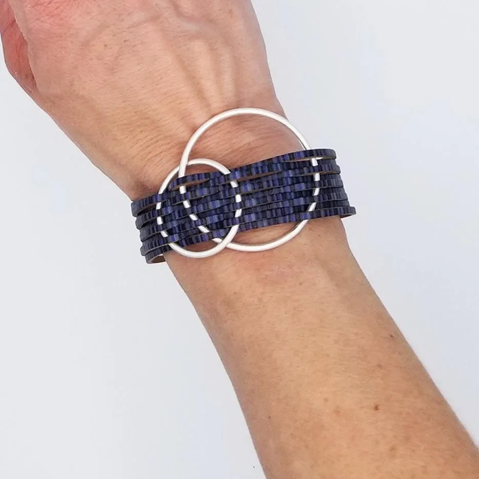 NAVY MATTE SILVER DOUBLE CIRCLE BRACELET