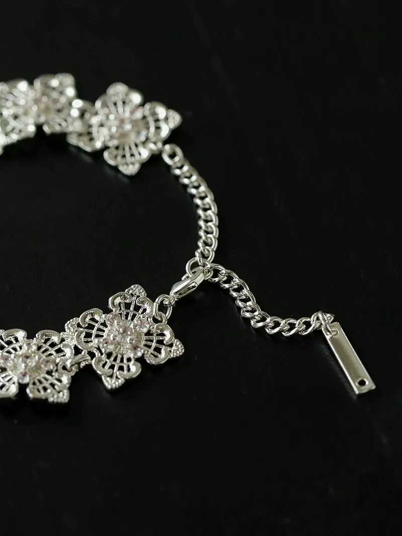 Niche Design Lace Four-leaf Clover Hollow Bracelet