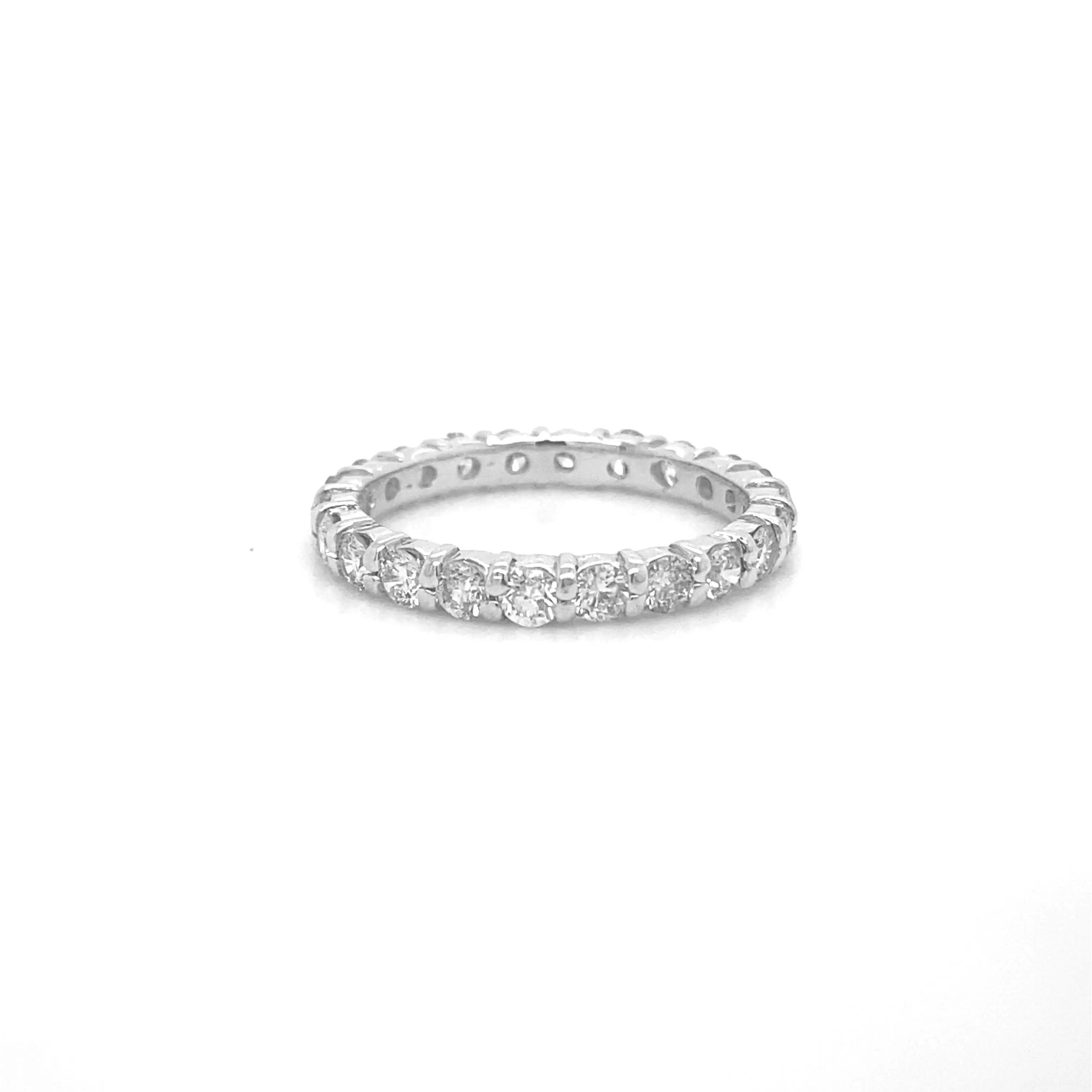 Platinum Eternity Ring Round Cut Diamond R054N