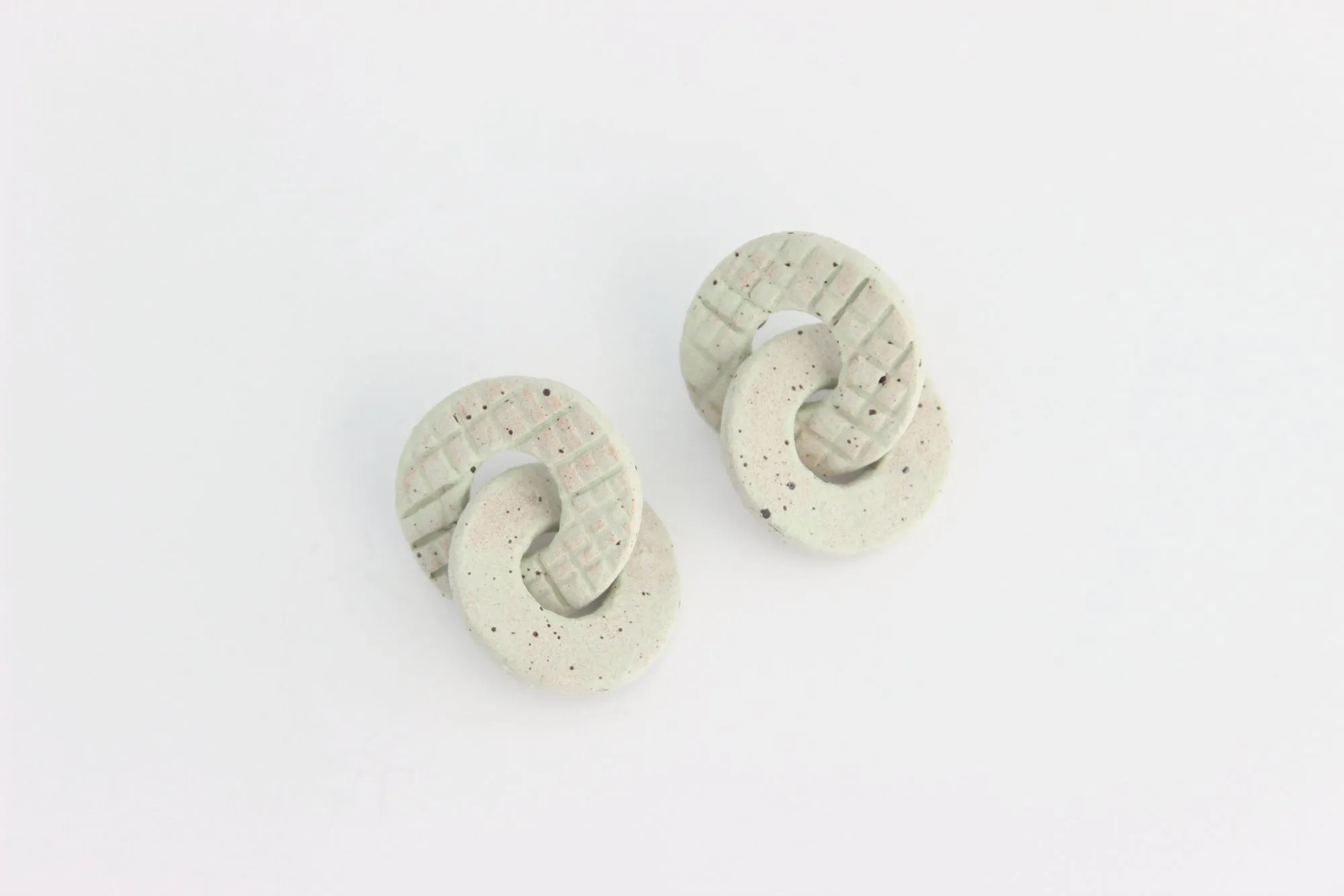 Small Grid Round Link Earrings